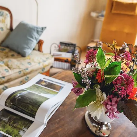 Charmes D'hotes Bed and Breakfast